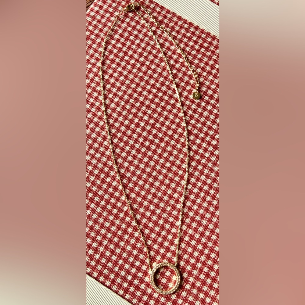 Gold Chain Necklace with Pendant